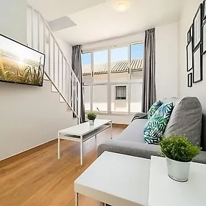 https://precioso-duplex-a-estrenar-con-parking-en-el-centro-de.1costadelsol.com